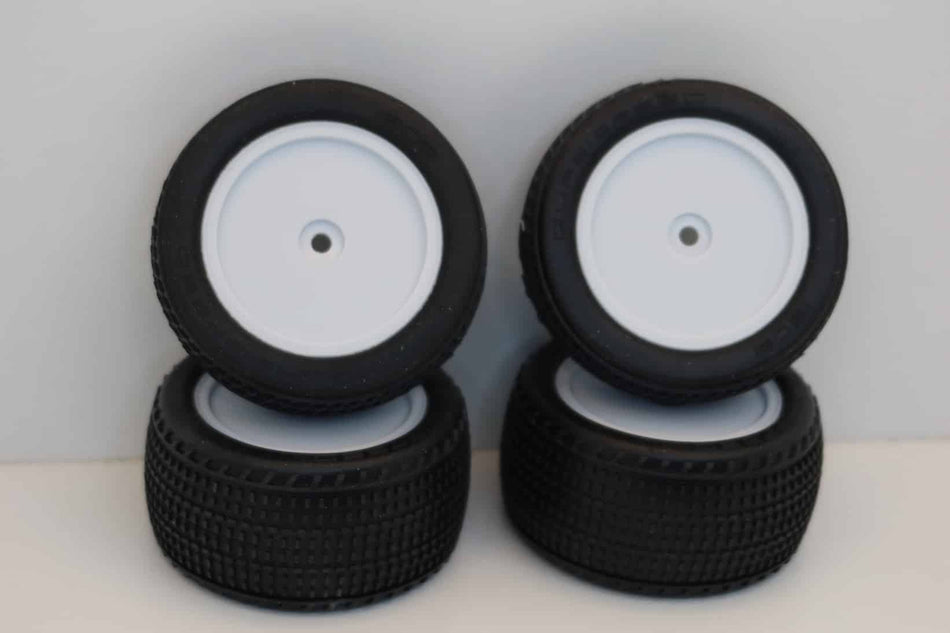 Quasi Speed Tires Set of 4 QS-1600 PRE-MOUNTED on QS-1612WH White Wheels image 0