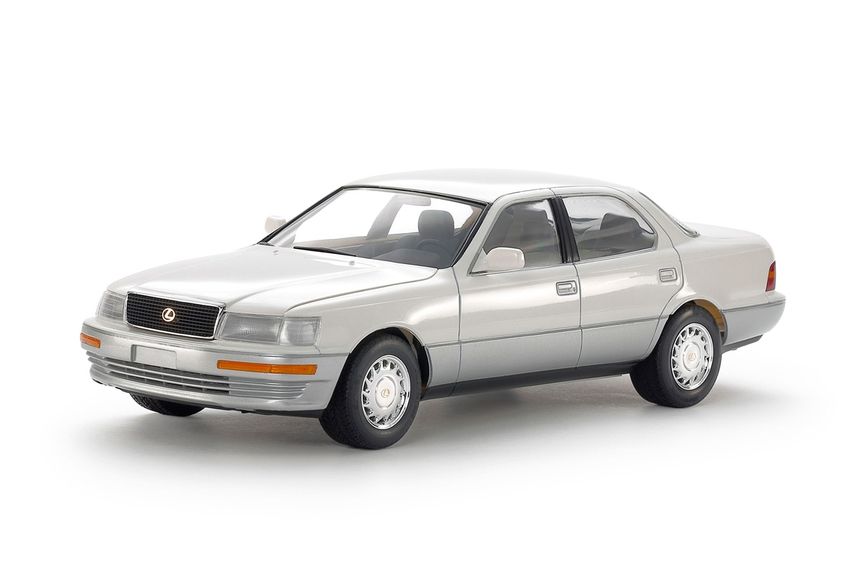 Tamiya 1/24 Lexus LS 400 (UCF11L) Plastic Model Kit 24114 image 0