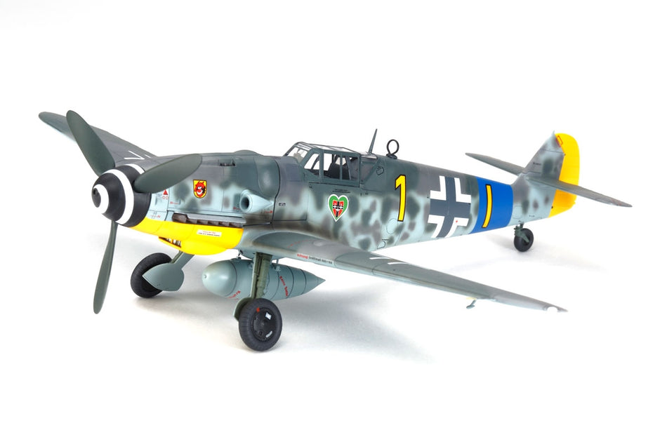 Tamiya 1/48 Messerschmitt BF 109 G-6 Plastic Model Airplane Kit 61117 image 0