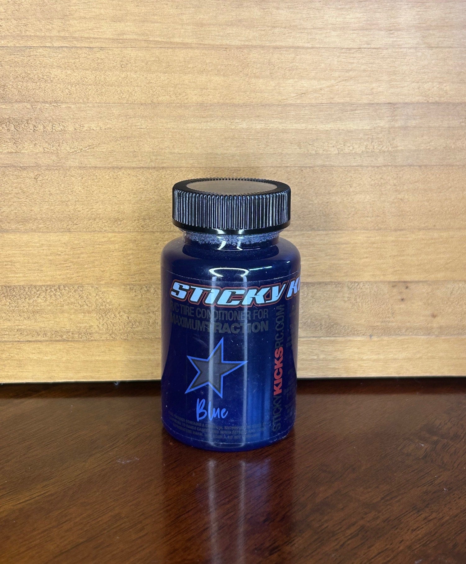 Sticky Kicks Blue Traction Compound in 4oz Bottle SKBLUE image 0