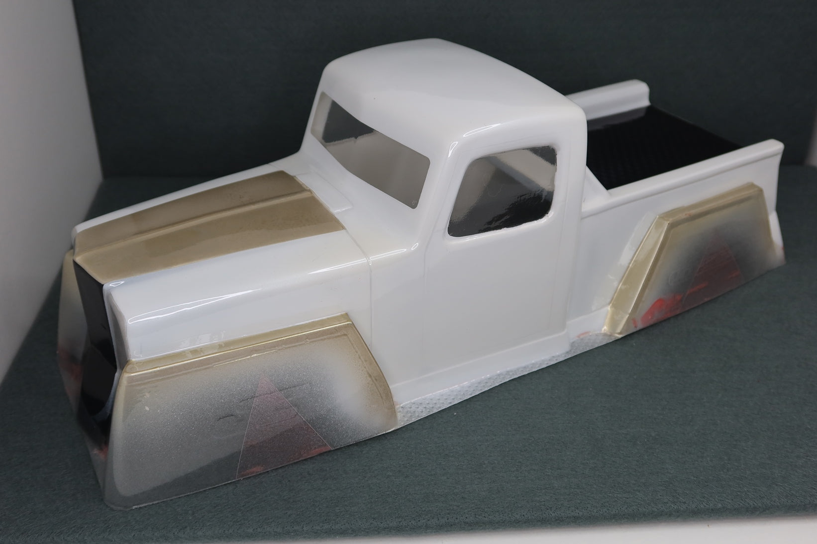 New Custom Painted Body Jconcepts JCI Creep Crawler Truck Body image 0