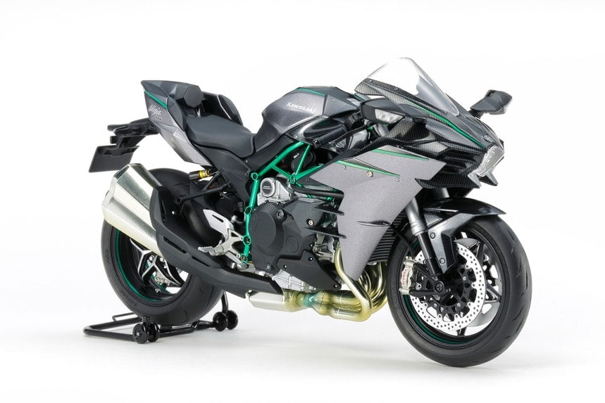 Tamiya 1/12 Kawasaki Ninja H2 Carbon Plastic Model Kit 14136 TAM14136 image 0