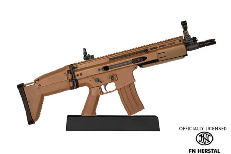 GoatGuns 1/3 Scale Die Cast FN HERSTAL Scar Model Tan SCAR image 0