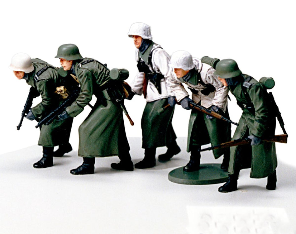 Tamiya 1/35 German Assault Infantry w/ Winter Gear 35256
