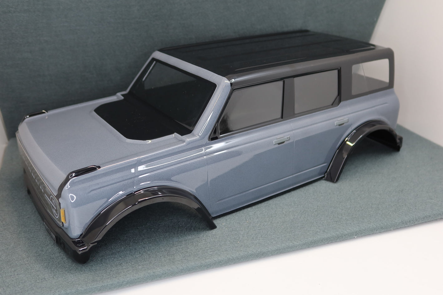 Rons Reserve Custom Painted 1/10 Ford Bronco 12.3" Wheelbase Crawler Body image 0