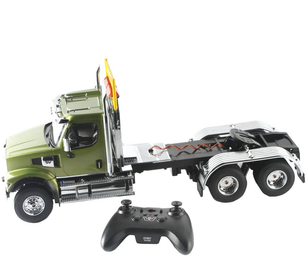 Diecast Masters 1/16 Scale Western Star 49X SFFA Tridem Axle Heavy Haul 27009 image 0