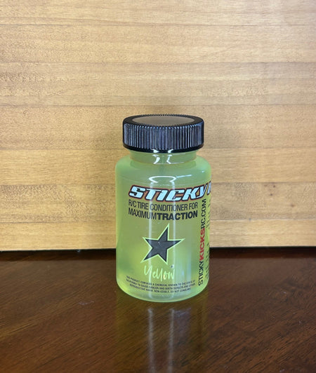 Sticky Kicks Yellow Traction Compound in 4oz Bottle SKYELLOW image 0