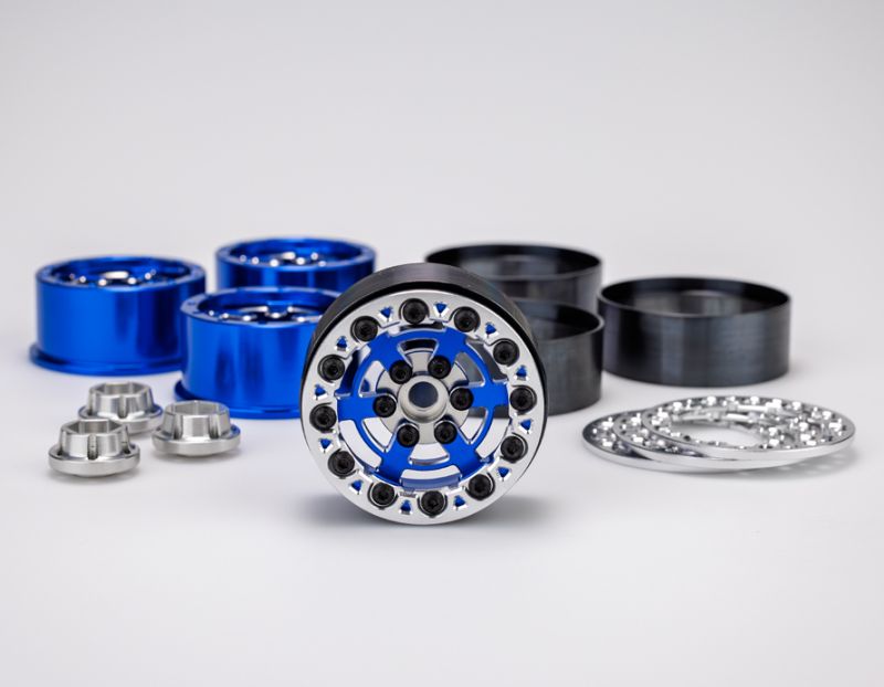 Jconcepts Bulls Eye 2.0" Crawler Wheel Blue w/ Silver Chamfer and Beadlock 5253